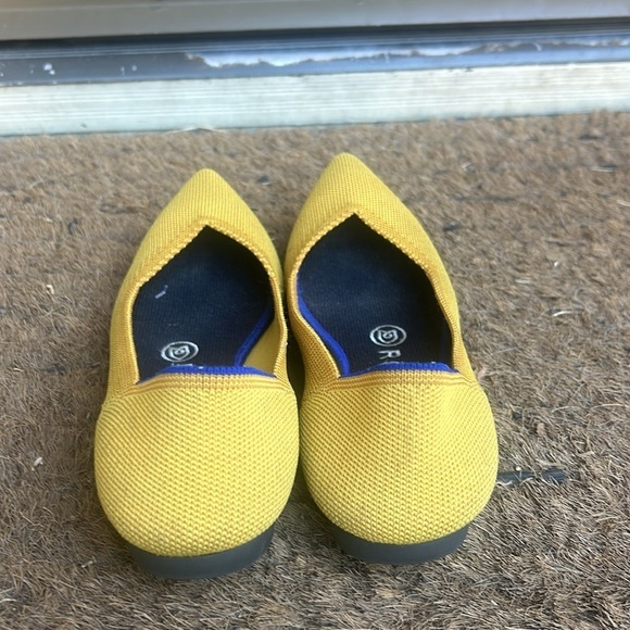 Rothy's the Point Flats Marigold Yellow Size 6 - Picture 5 of 10